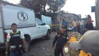 Equipos de la Dirección General de Medicina Forense hicieron los levantamientos.