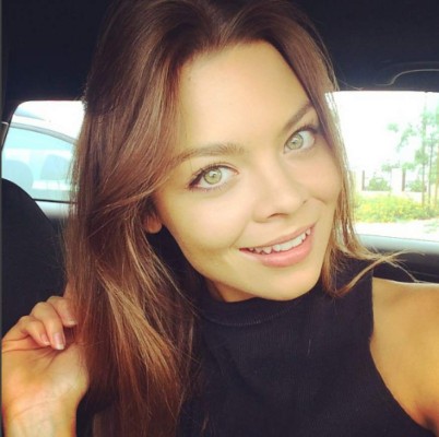 Actriz de 'Harry Potter' posa en revista para caballeros  