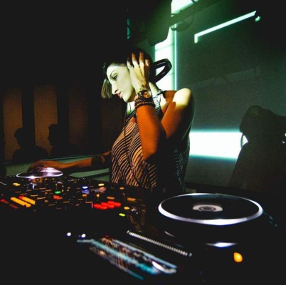 La DJ argentina Lolu Menayed.