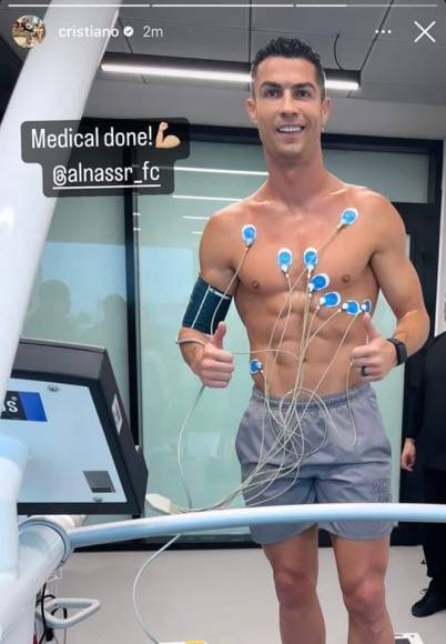 En primera instancia, Cristiano Ronaldo superó sin ningún problema los exámenes médicos del club árabe-. 