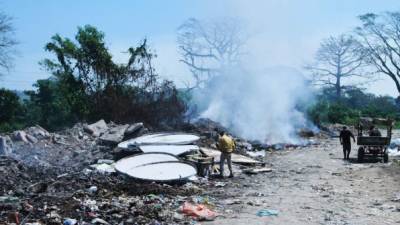 La quema de basura provoca también los incendios en las zacateras. Foto: Cristina Santos