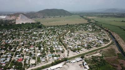 TERRENO. En las 62 manzanas de tierra en donde se construirá la planta de tratamiento existen invasiones que tendrán que ser desalojadas. fotos: Franklyn Muñoz y Moisés Valenzuela
