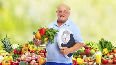 El envejecimiento es un proceso natural y no una enfermedad. Se le debe tratar bien.