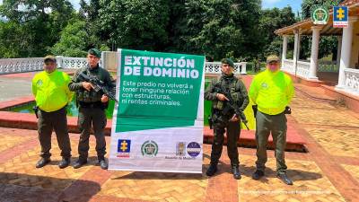 La Fiscalía incautó dos fincas a un hermano del fallecido narcotraficante Pablo Escobar.