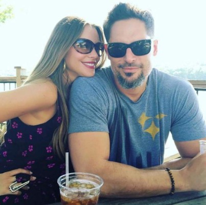 Sofía Vergara y Joe Manganiello celebran aniversario de boda