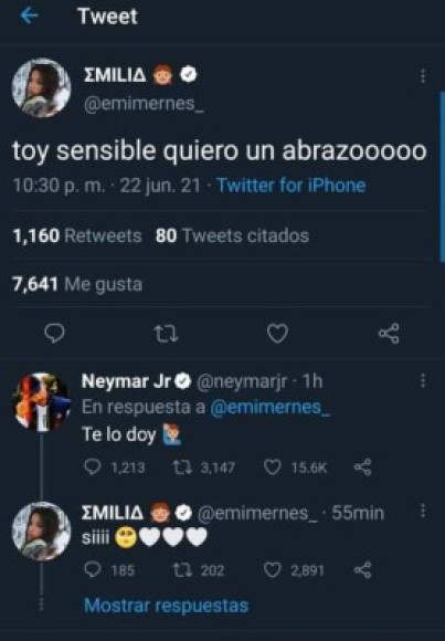 'Toy sensible quiero un abrazooooo', publicó en sus redes sociales la chica e inmediatamente Neymar le respondió que se lo iba a dar.