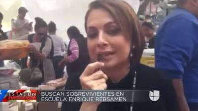 María Antonieta Collins está trasnmitiendo en vivo para Univisión.