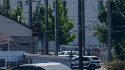 El hombre lanzó bombas incendiarias contra un centro detención de inmigrantes en Tacoma. Foto: Captura de video