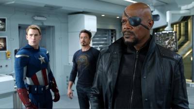 El actor aparece como Nick Fury en el Universo Cinematográfico de Marvel (UCM).