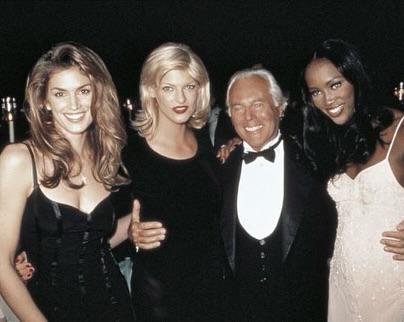 Naomi, Demi Moore, Julia Roberts y otras famosas lloran la muerte de Giorgio Armani