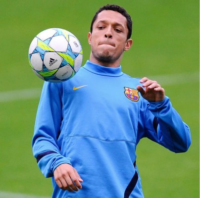 Adriano, baja con Barcelona de 4 a 6 semanas por problema cardíaco