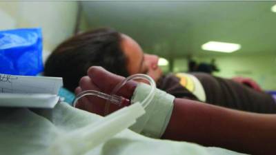 Una persona hospitalizada por dengue.