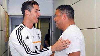 El portugués Cristiano Ronaldo junto a Ronaldo 'El Fenómeno'.