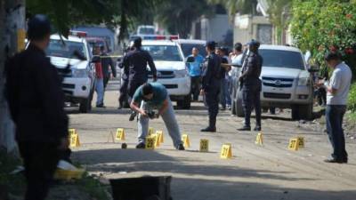 Escena del crimen de una masacre. Foto de archivo.