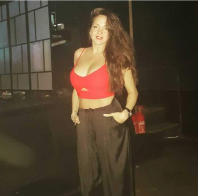 Explosiva joven asegura que se acostó con jugadores del Real Madrid y del Barcelona