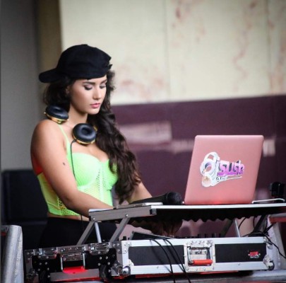 DJ Susie está lista para poner a bailar a los sampedranos