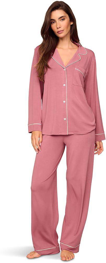 Un juego de pijamas de seda que se pueden personalizar