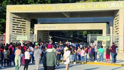 <b>Aspirantes a ingresar a la Unah-vs a la espera de realizar la PAA durante un proceso anterior.</b>