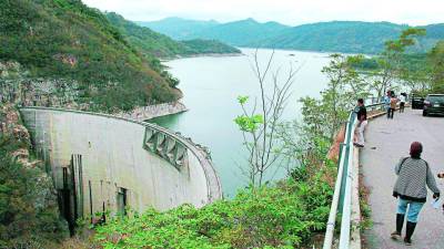 <b>La represa El Cajón, la mayor generación hídrica, está en un 67% de su capacidad de embalse.</b>