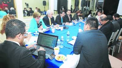 La comisión tuvo ayer su primera reunión de trabajo en el Congreso.
