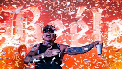 Brandon de Jesús López Orozco, más conocido como Beéle, es un cantante y compositor colombiano.