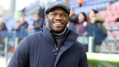 David Suazo ahora se desempeña como entrenador.