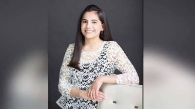 Dafne Almazán, niña genio a punto de graduarse de Psicología.