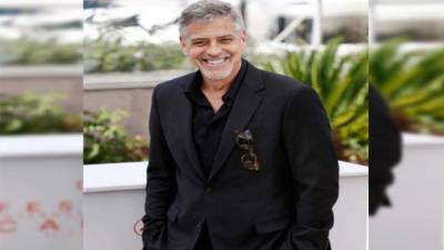 Clooney da vida a Scheisskopf, personaje que el histrión describe como un sentimental.
