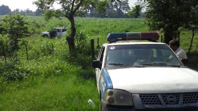Los cadáveres quedaron en la parte posterior de la cabina del automóvil.
