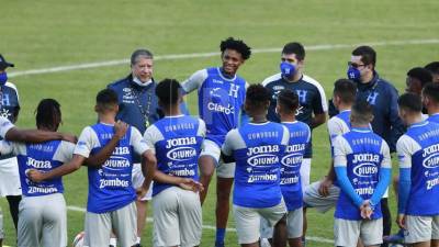 Christian Sacaza se mostró sonriente por realizar su primer entrenamiento como jugador de la Selección de Honduras.