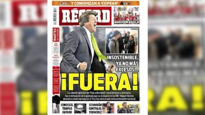 Portada del diario mexicano Récord, en la cual se pide la salida del entrenador azteca.