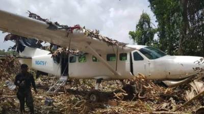 Las dos aeronaves fueron encontradas por elementos de la Fuerza Aérea Hondureña quienes efectuaban un operativo rutinario, las avionetas estaban escondidas en medio de una zona boscosa cerca de una pista clandestina.