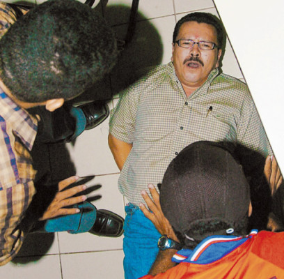 Jueces envían a la cárcel a Óscar Kilgore