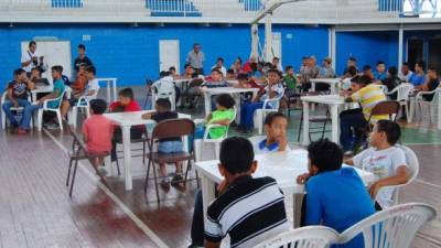 Los niños también reciben instrucción.