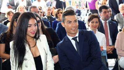 Georgina Rodríguez compartió una foto muy conmovedora a lado de su pareja, Cristiano Ronaldo, y sus hijos.