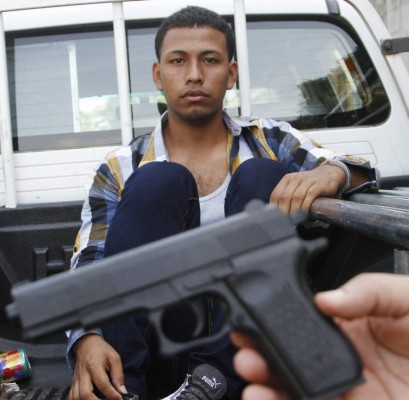 Con pistola de juguete asaltaba a pasajeros de bus