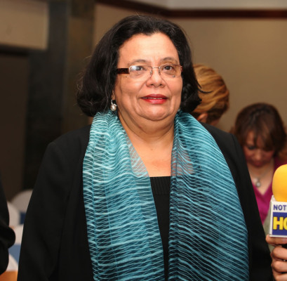 Julieta Castellanos aboga por los principios democráticos en las elecciones de Honduras