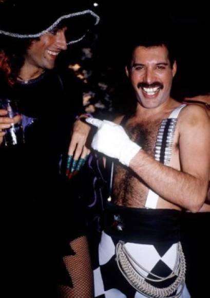 Fiestas con enanos desnudos y cocaína a montones<br/><br/>Queen era muy conocida en la industria por sus escandalosas fiestas. La más notable fue la fiesta de lanzamiento del disco 'Jazz' en 1978.<br/><br/><br/><br/>
