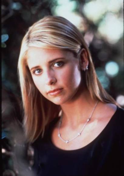 Actriz de 'Buffy, la cazavampiros' impacta con foto sin maquillaje
