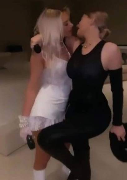 El dúo ha hecho de las suyas, hace solo unos días Kylie y Stassie se vistieron como Madonna y Britney Spears para recrear el momento del beso en los MTV VMA 2003.