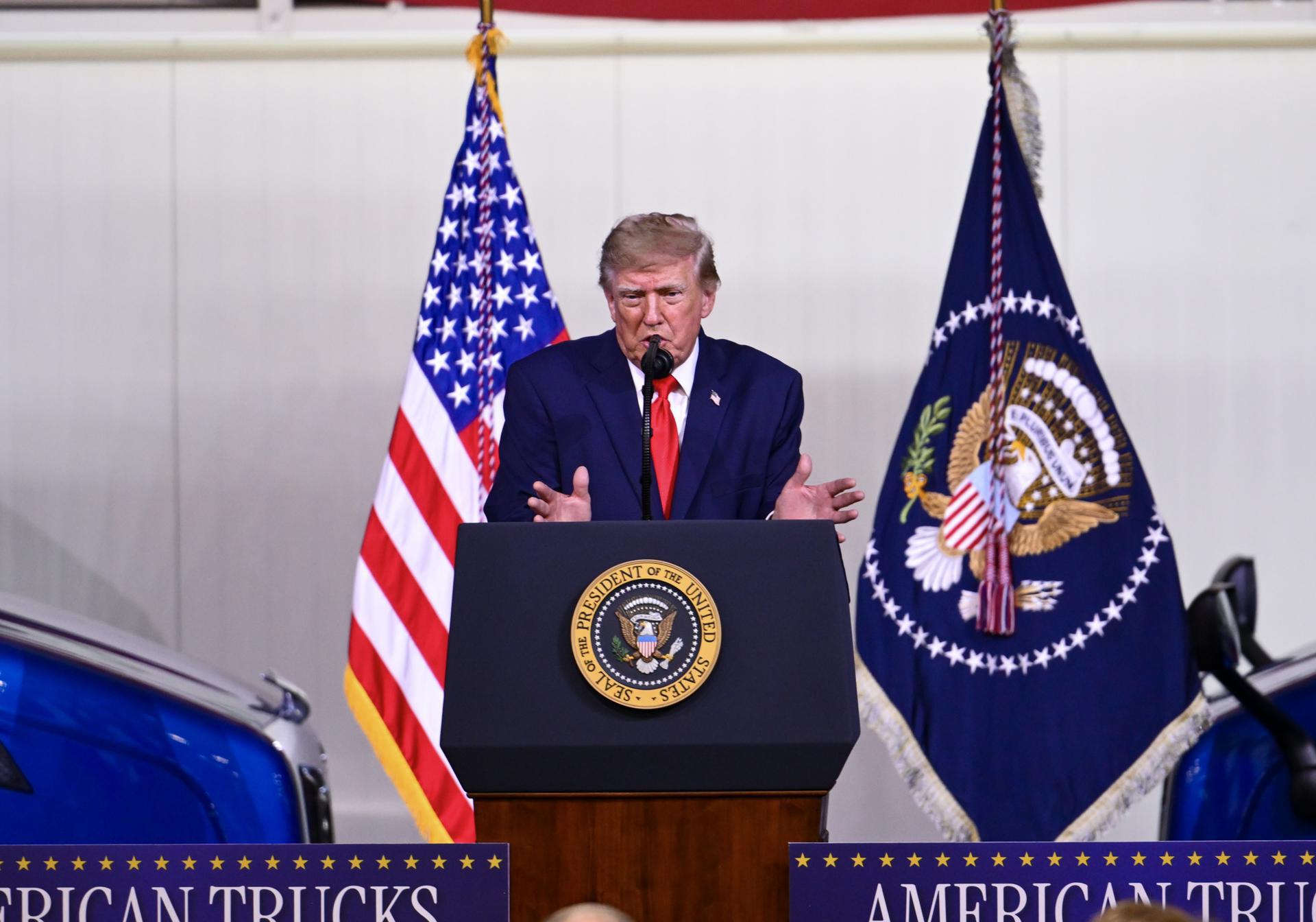 Trump aprueba el fusilamiento del autor de la masacre de una base militar de Texas en 2009