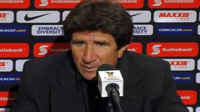 Héctor Vargas en conferencia de prensa al final del partido en Seattle.