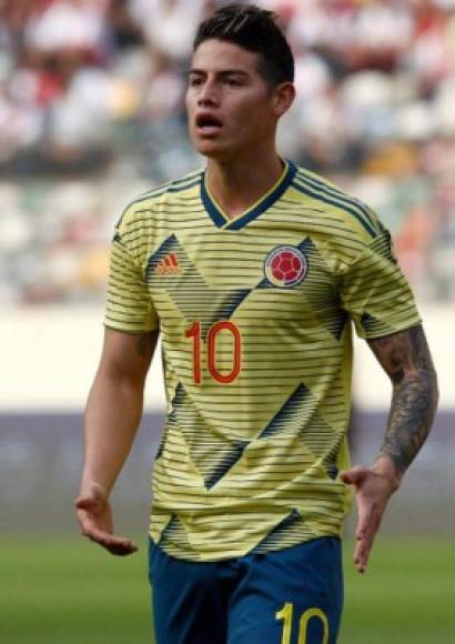 James Rodríguez: Según Sky Sports,el volante colombiano se irá al Nápoli de Italia.Hay acuerdo Real Madrid-Nápoles con el visto bueno del jugador. El centrocampista colombiano se iría cedido con opción de compra.