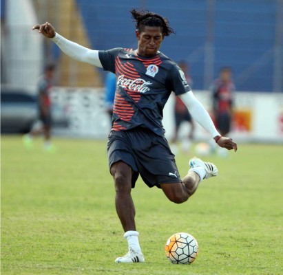 Carlo Costly podría ser titular contra el Marathón