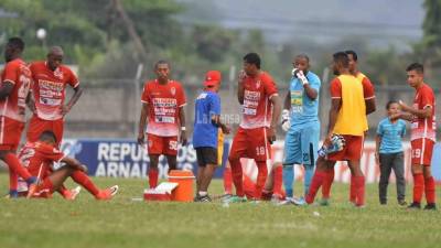 El equipo que acumule menos puntos en los torneos Apertura y Clausura será el descendido. Si hay empate en puntos, el descenso se define con un partido extra en cancha neutral.