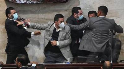 <b>Diputados deben bajar la confrontación en el hemiciclo y dar el ejemplo.</b>