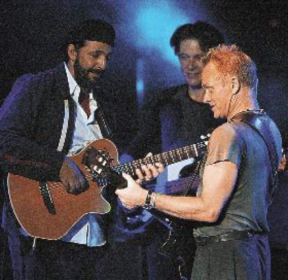 Juan Luis Guerra canta a dúo con Sting