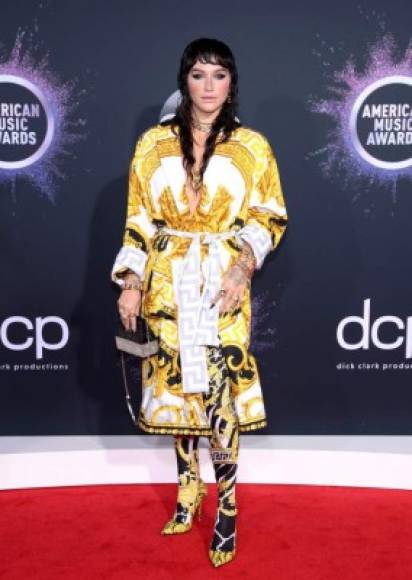 La cantante y compositora Kesha llegó para los American Music Awards 2019 en el teatro Microsoft el 24 de noviembre de 2019 en Los Ángeles. AFP