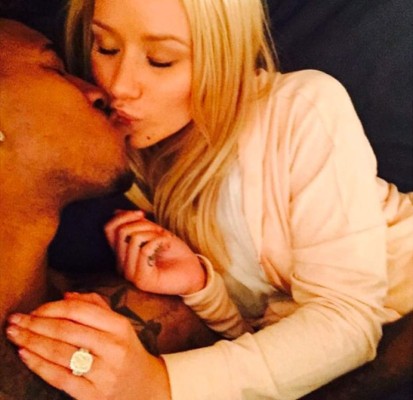 Iggy Azalea se compromete en matrimonio