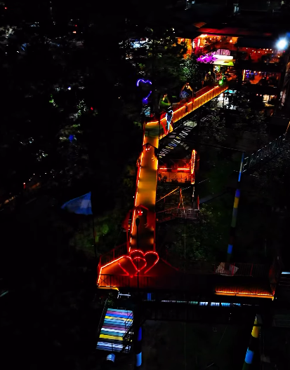 Legionario hondureño sorprende al casarse con hermosa modelo en una romántica boda